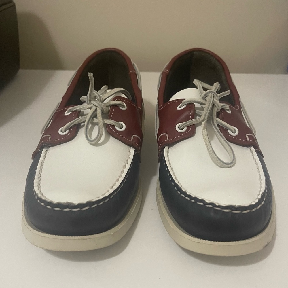 Authentic Sebago Docksides Men’s shoe. Size -9.5
